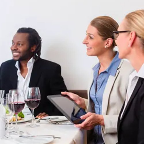 2022年8月，青島庫(kù)曼電器有限公司榮獲“青島市制冷電器精控節(jié)能技術(shù)創(chuàng)新中心”。